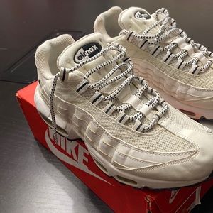 Nike air max 95 white 8.5